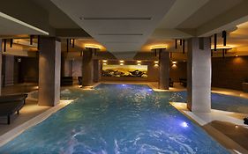 Donna VI Hotel